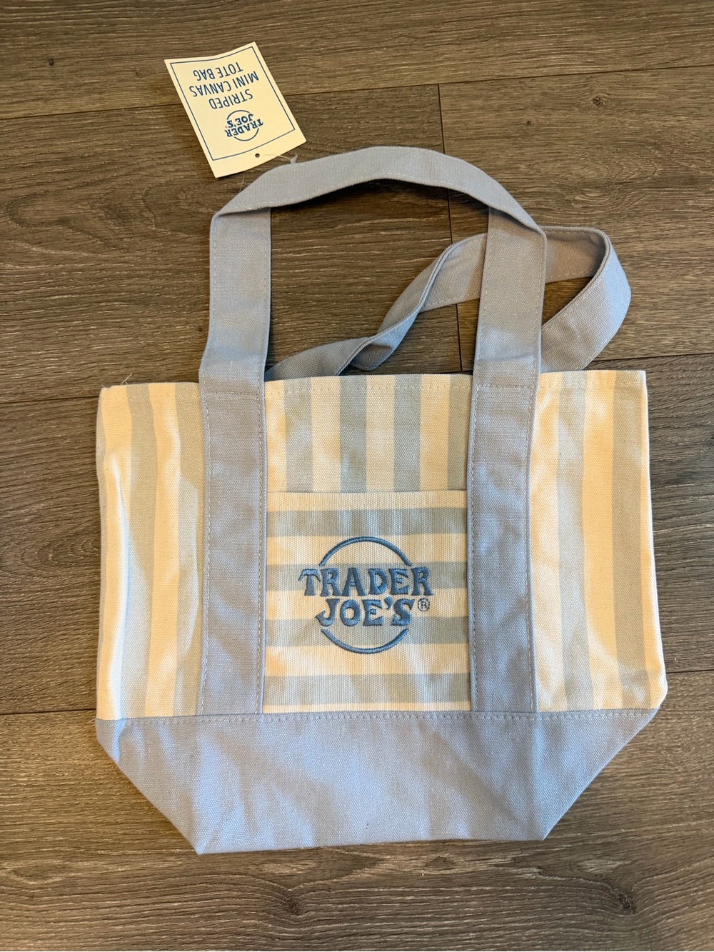 Trader Joe’s limited edition tote Choose 1! - Picture 7 of 7